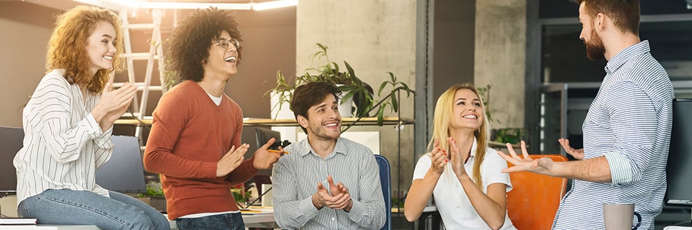 Rencontrez Julien, responsable marketing produit de Powell Software